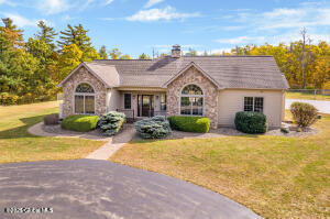 138 Lydon Lane, Hannacroix, New York image 2