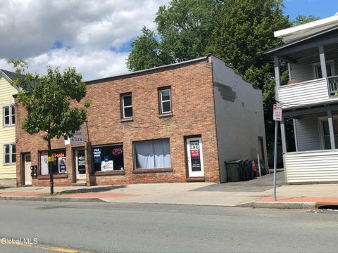 Photo of 1007 19th Street #1R, Watervliet, NY 12189 (MLS # 202619577)