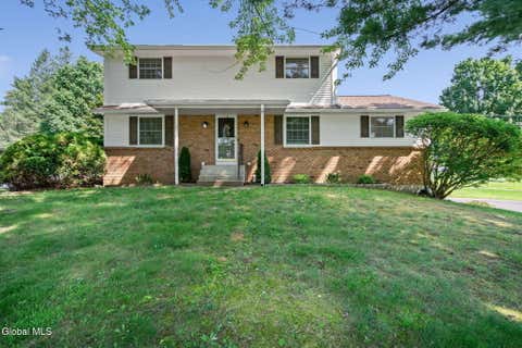 Photo of 3 Cambridge Drive, Clifton Park, NY 12065 (MLS # 202624125)