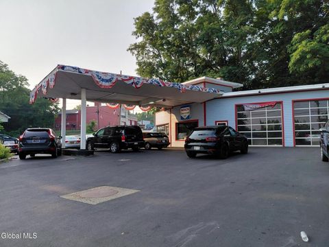 Photo of 7 Saratoga Avenue, Ballston Spa, NY 12020 (MLS # 202613135)