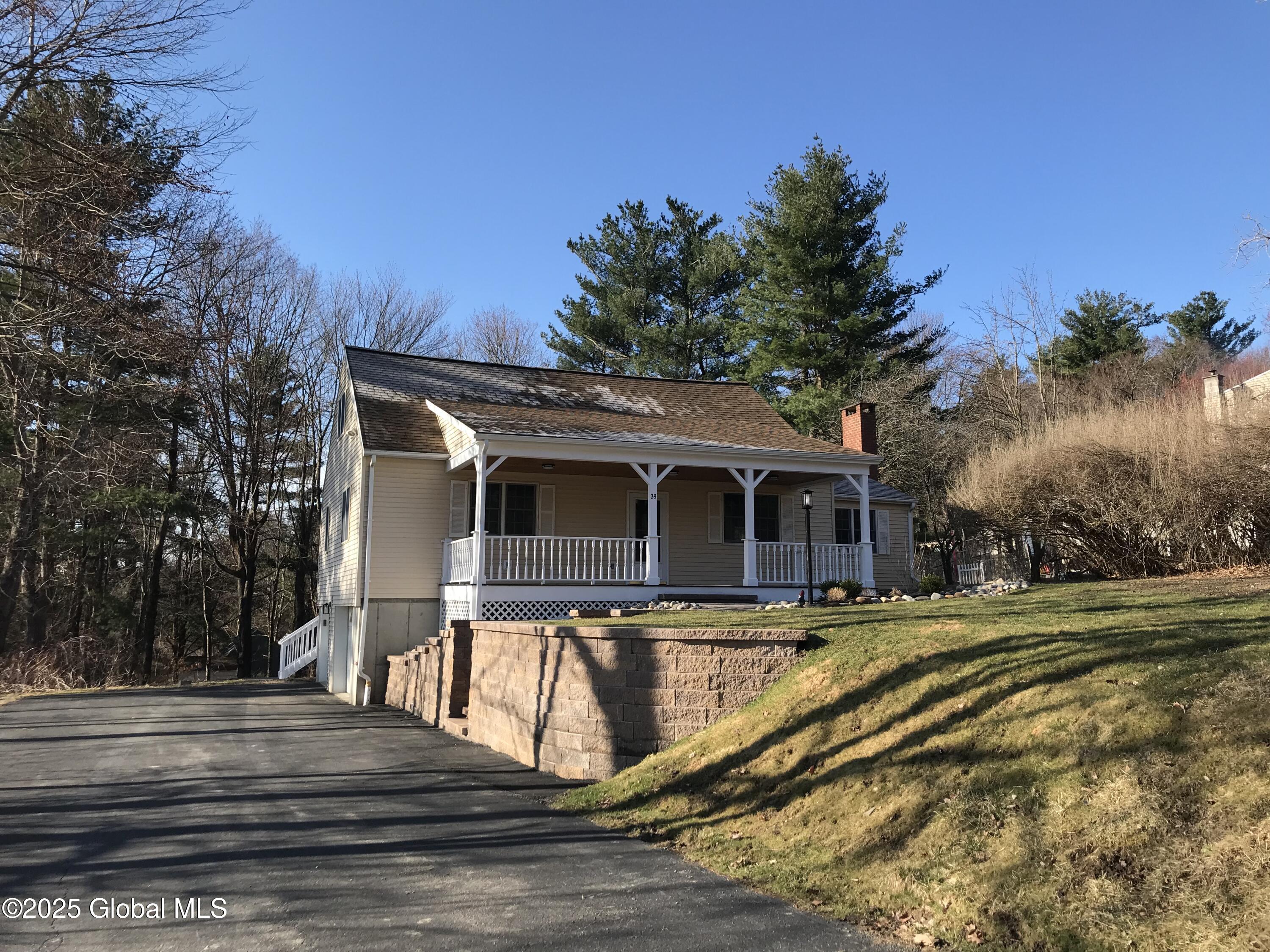39 Wildwood Heights Hts, West Sand Lake, New York image 1
