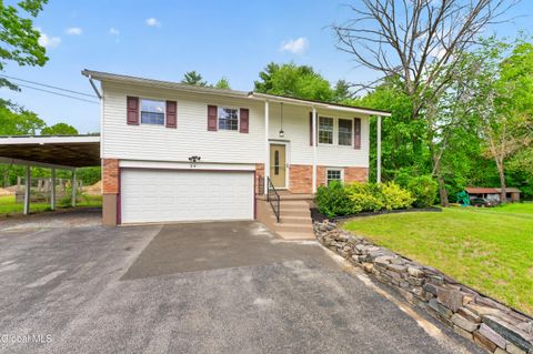 Photo of 24 Burning Pines Drive, Ballston Spa, NY 12020 (MLS # 202618425)