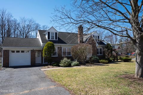 Photo of 2814 Halsey Drive, Schenectady, NY 12304 (MLS # 202615703)