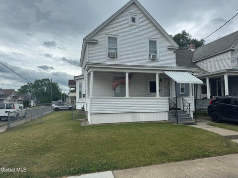 Homes For Sale - 876 Thompson Street<br/> Schenectady, NY 12306