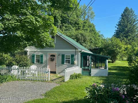 Photo for 1379 Aquetuck Road