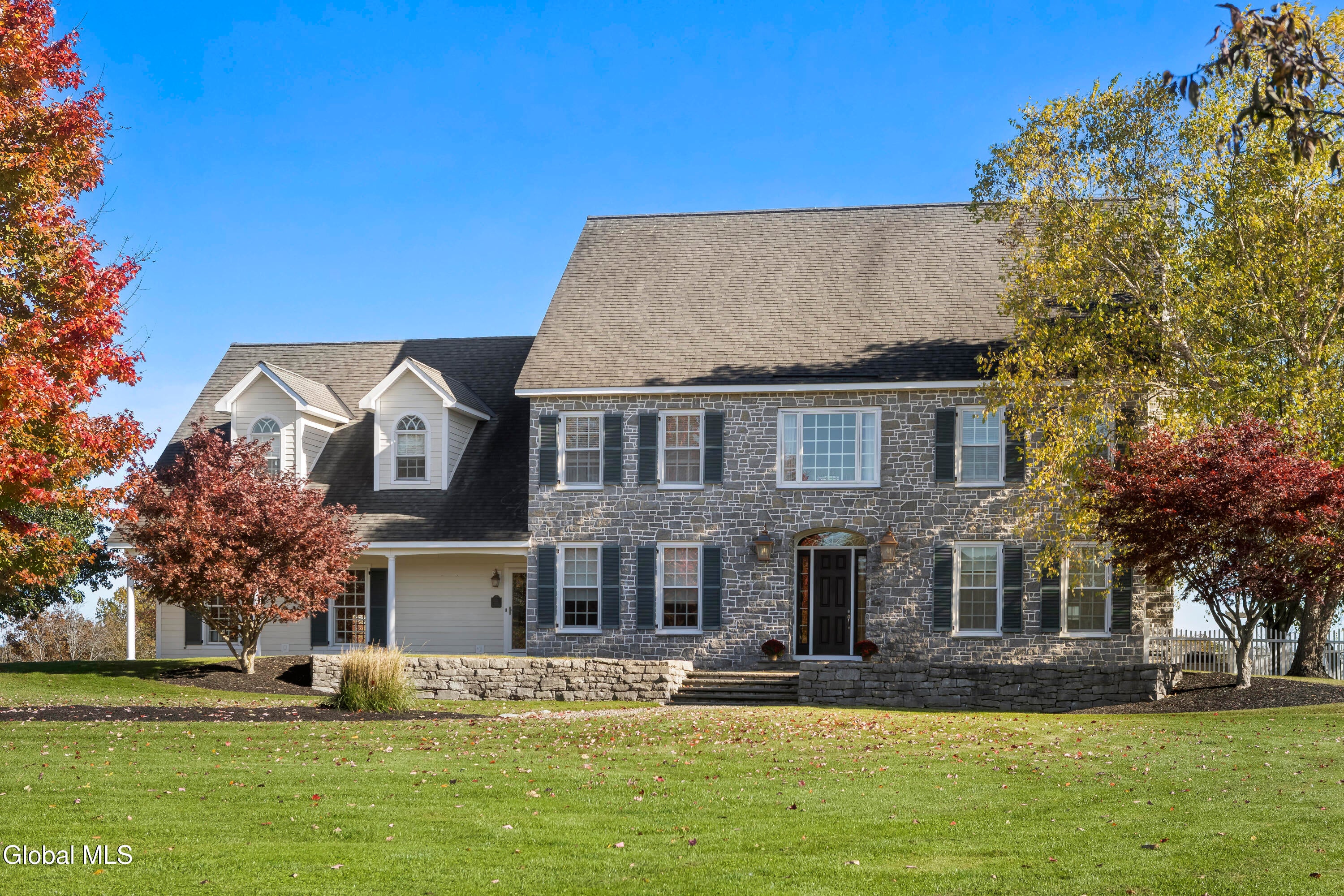 8 Pauley Ln Lane