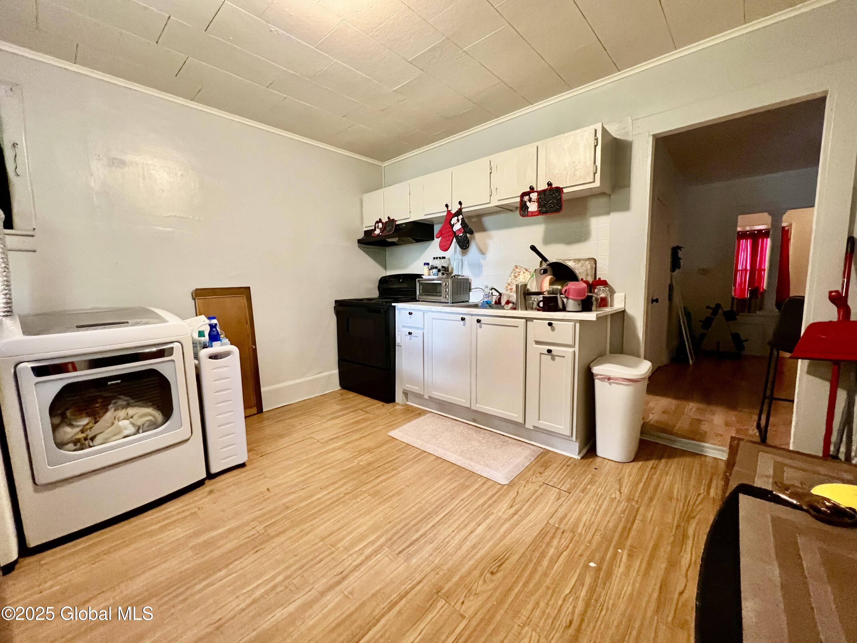 327 9th Street, Troy, New York image 7
