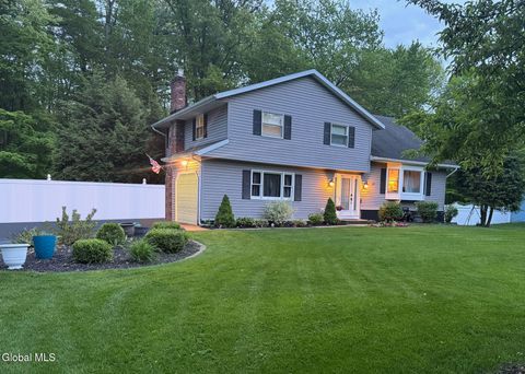 Homes For Sale - 32 Guilder Place<br/> Ballston Lake, NY 12019