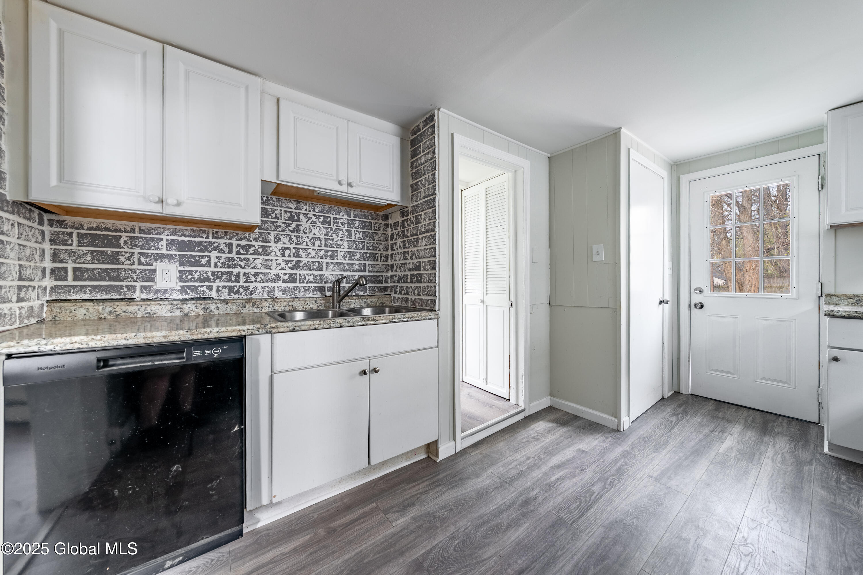312 Twelfth Street, Schenectady, New York image 10