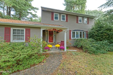 Photo of 2525 Antonia Drive, Schenectady, NY 12309 (MLS # 202528129)