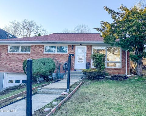 Homes For Sale - 148 S Allen Street<br/> Albany County, Albany, NY 12208