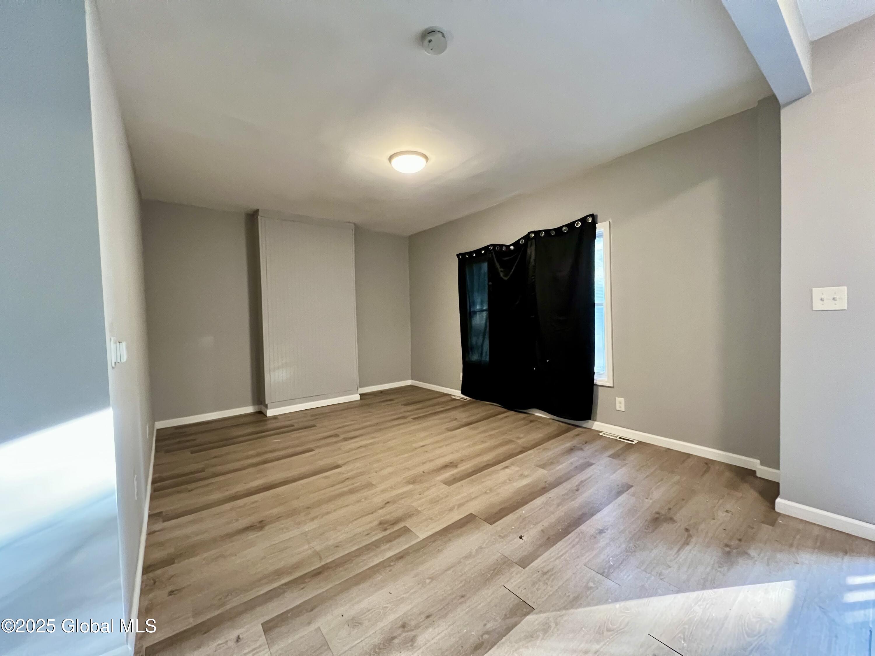 254 2nd Street