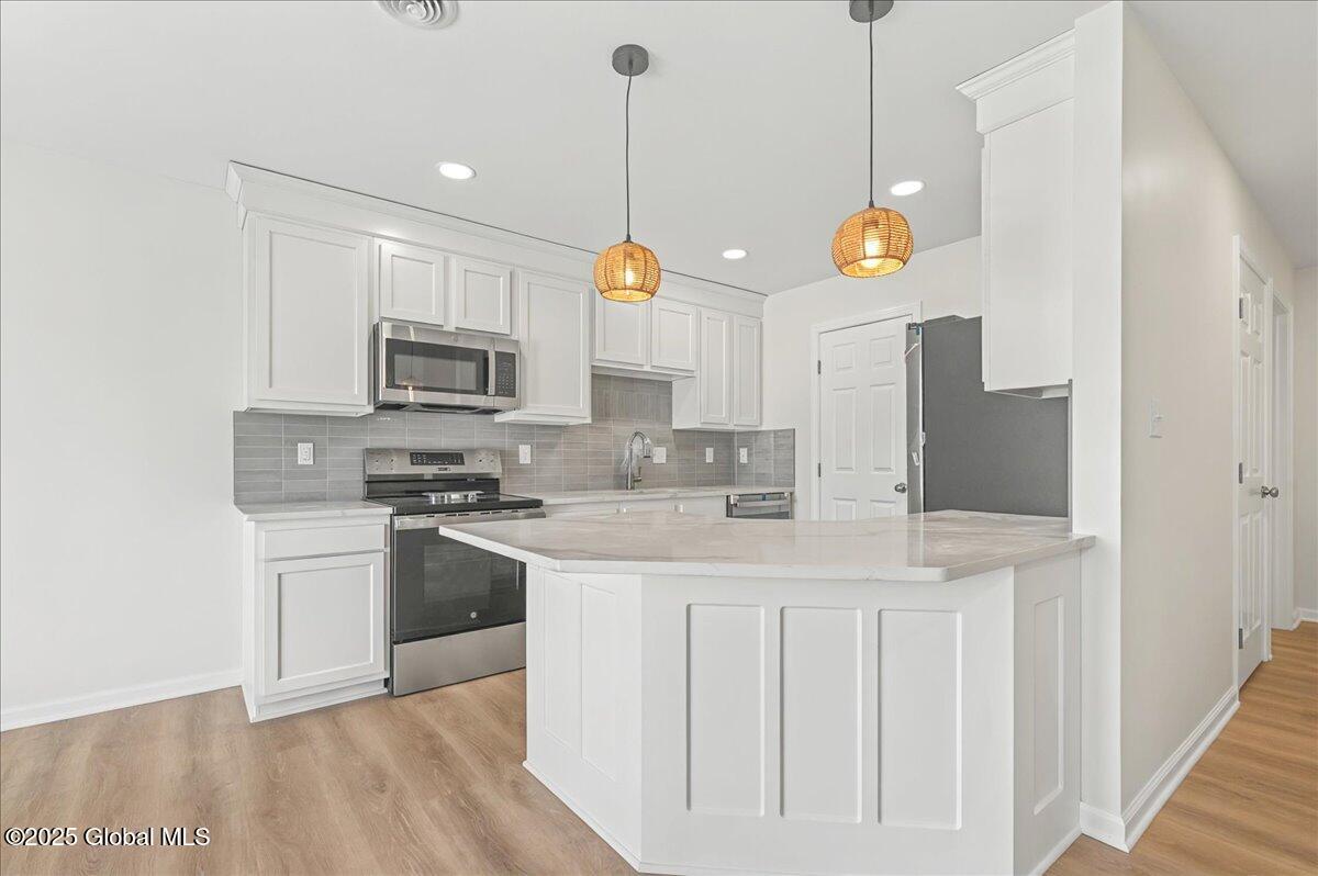 206 Cambridge Manor Drive #206, Scotia, New York image 10