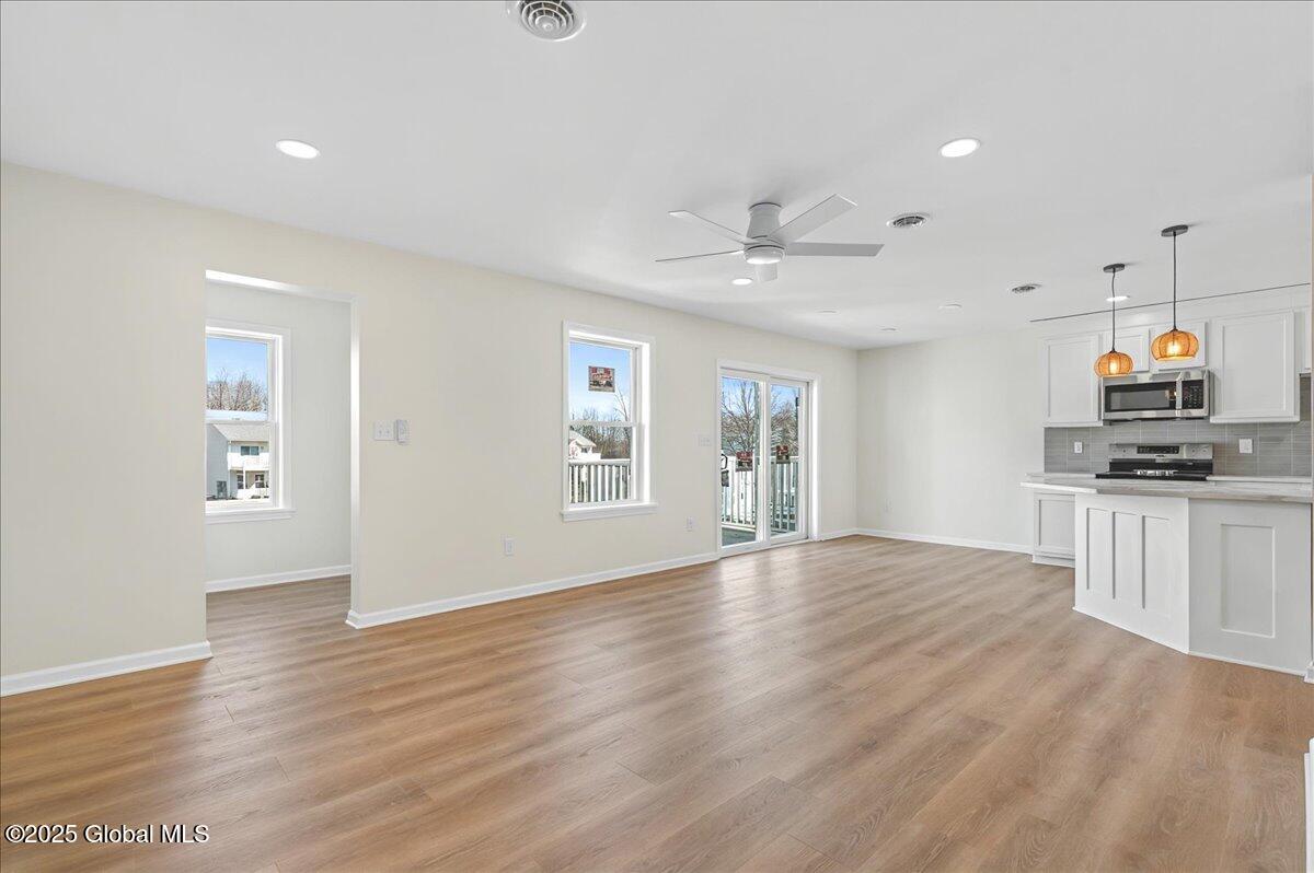206 Cambridge Manor Drive #206, Scotia, New York image 6