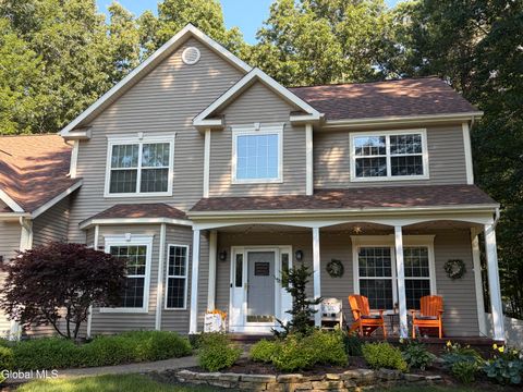 Homes For Sale - 4 Fenimore Place<br/> Saratoga County, Gansevoort, NY 12831