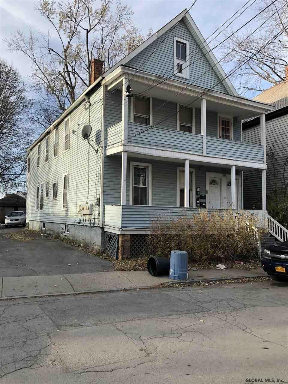 1156-1158 HILDERBRANDT Avenue