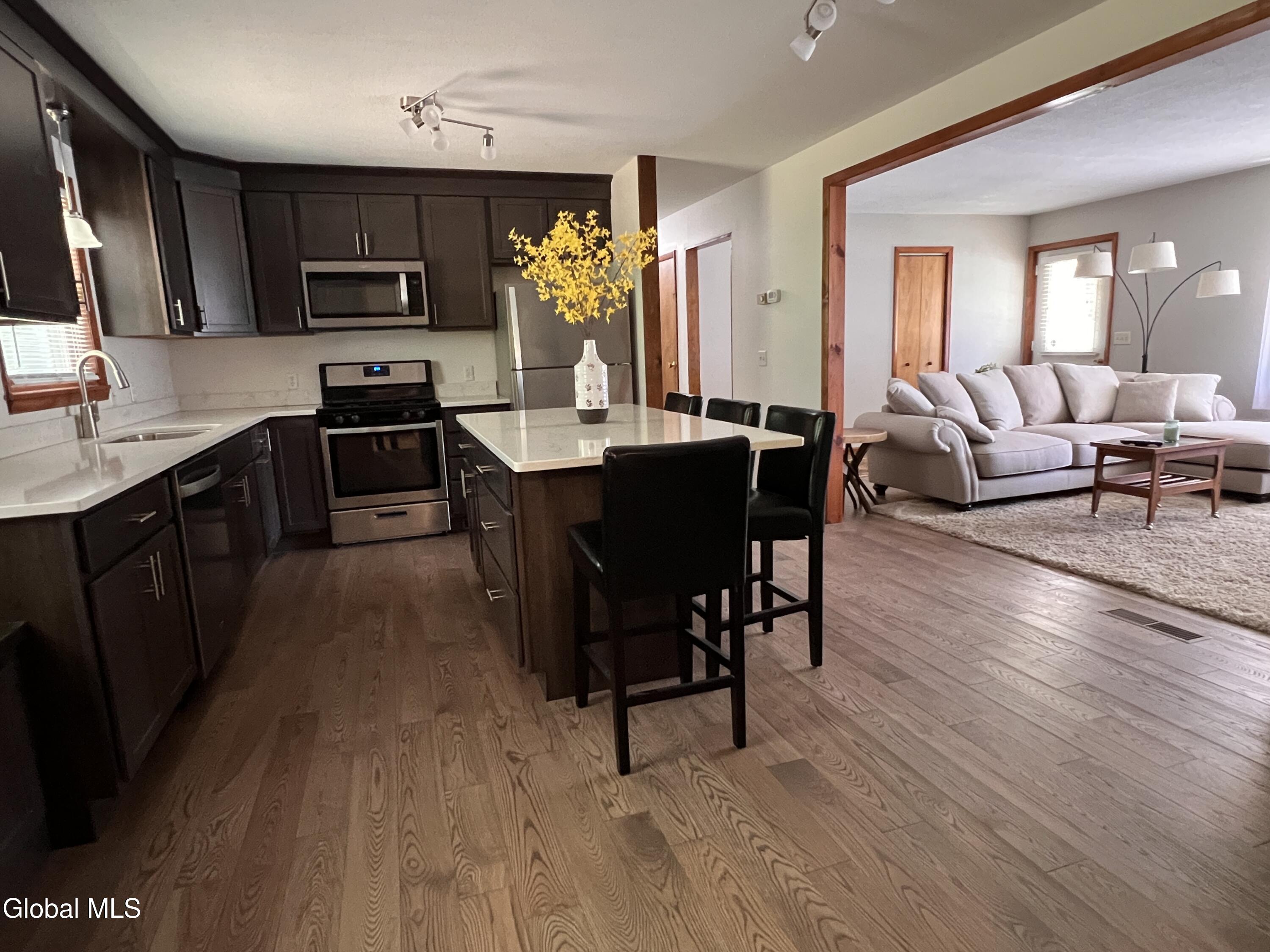 7 Sweetbriar Lane