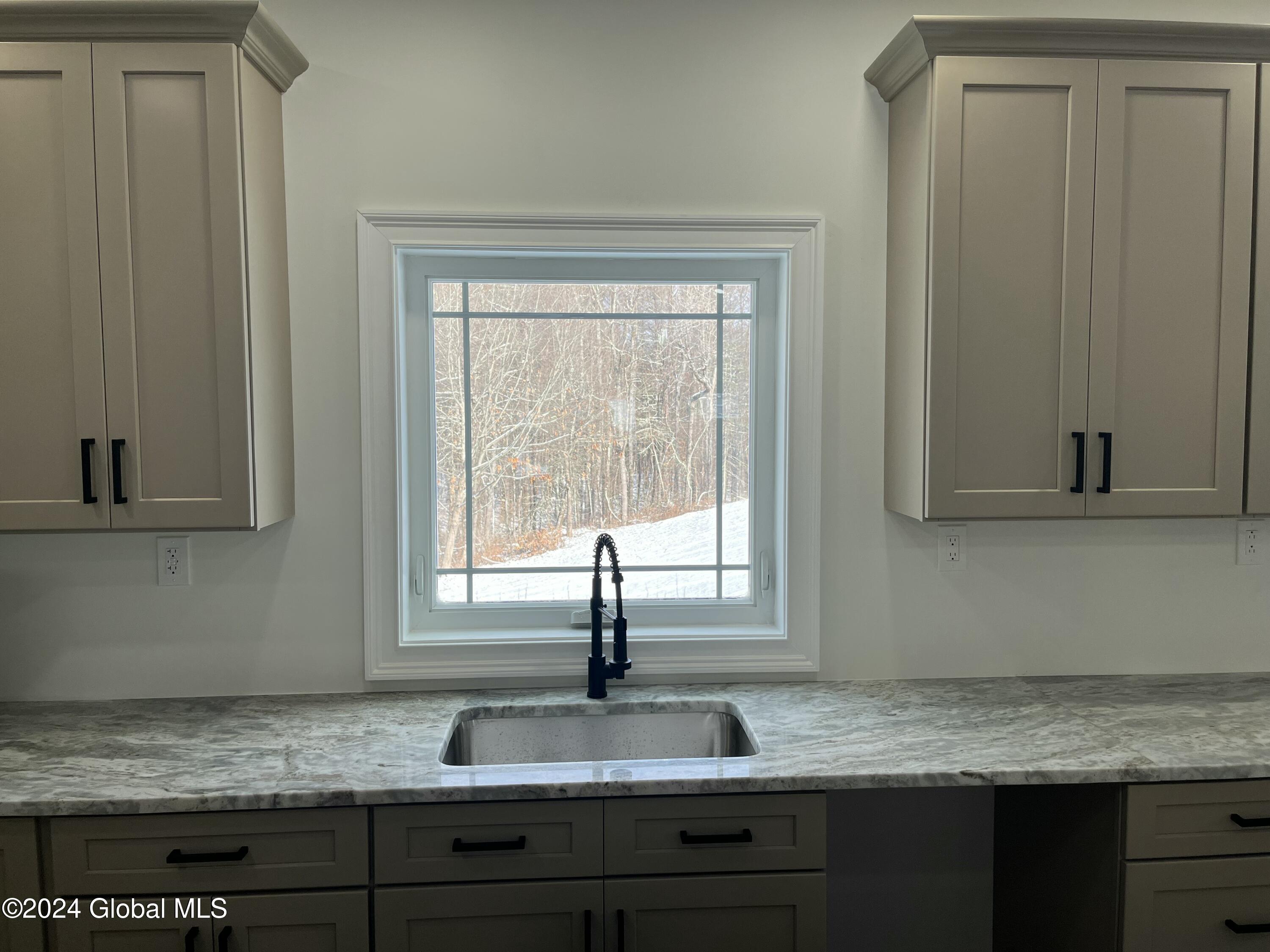 734 Groveside Road, Buskirk, New York image 6