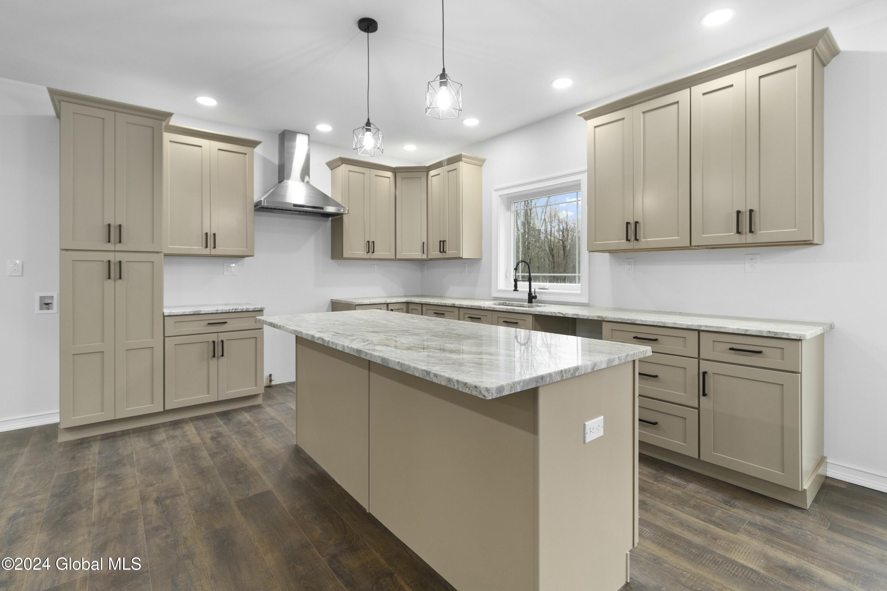 734 Groveside Road, Buskirk, New York image 5