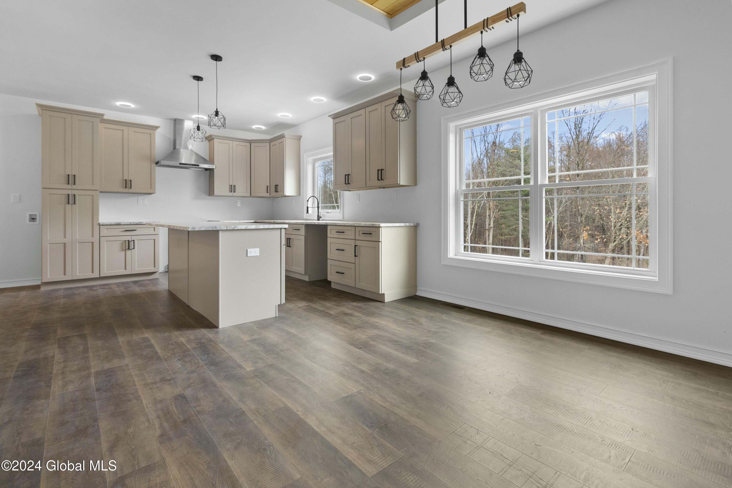 734 Groveside Road, Buskirk, New York image 8