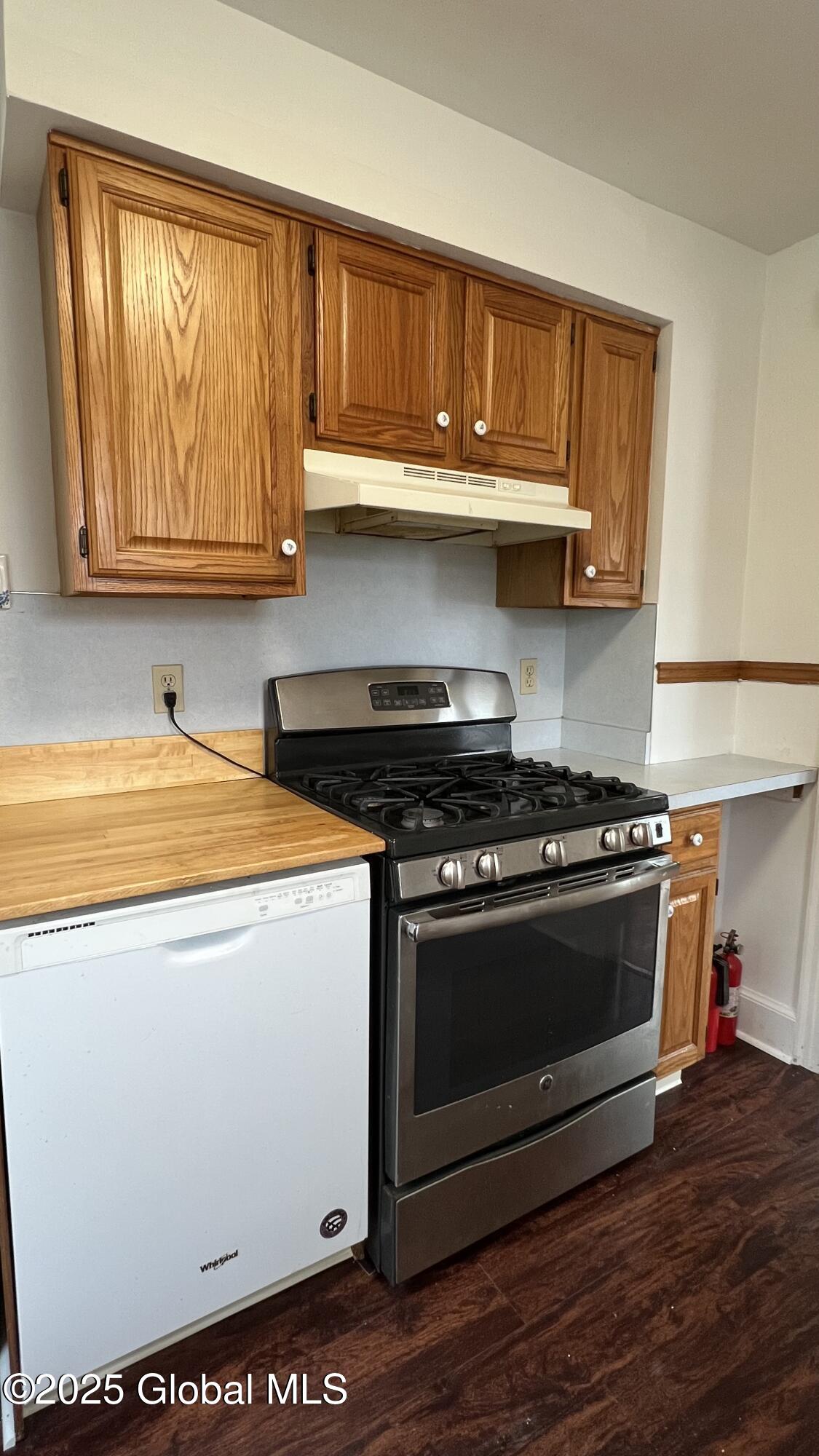 209 E Hudson Ave East Ave, Rensselaer, New York image 11
