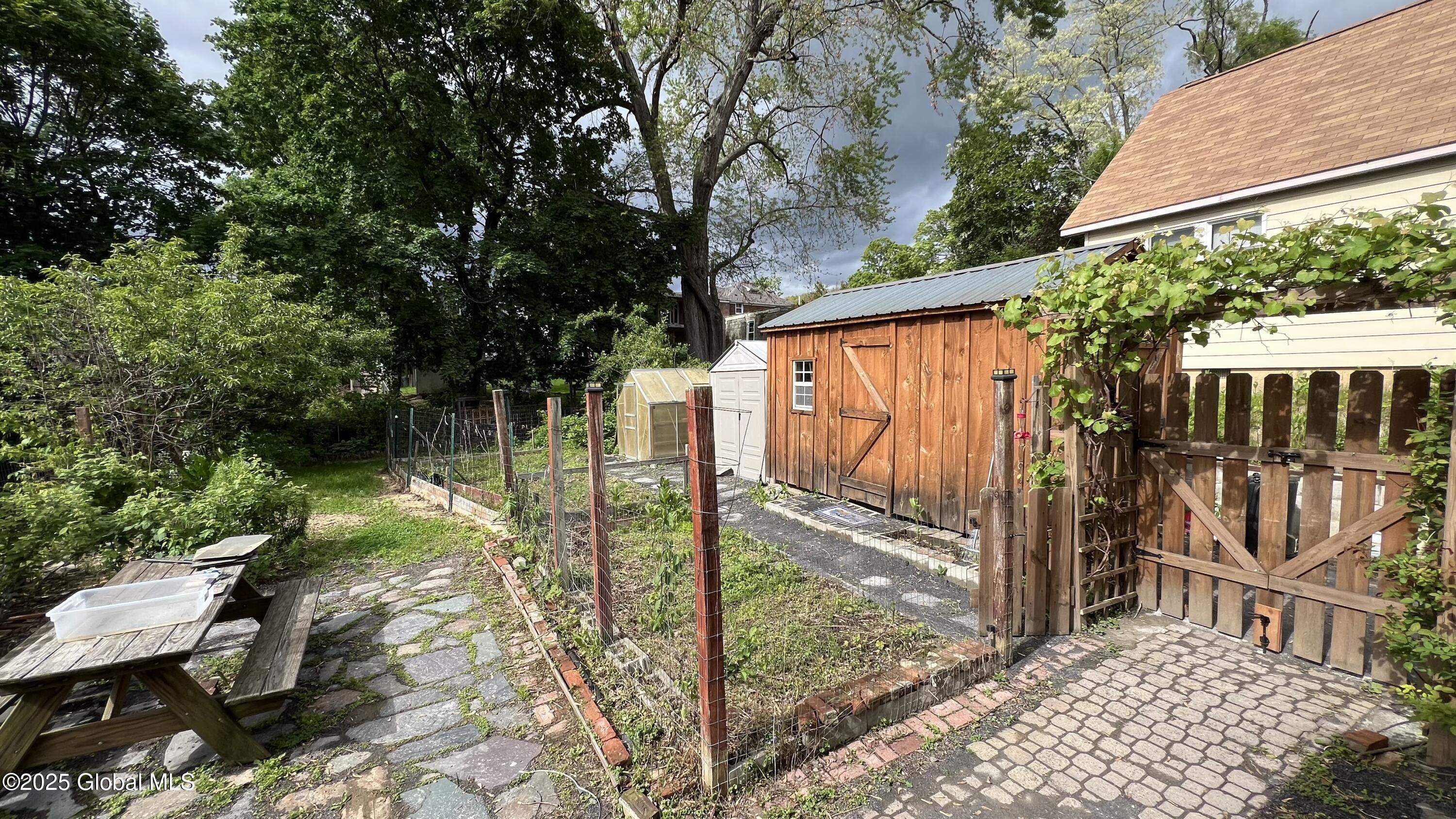 209 E Hudson Ave East Ave, Rensselaer, New York image 27