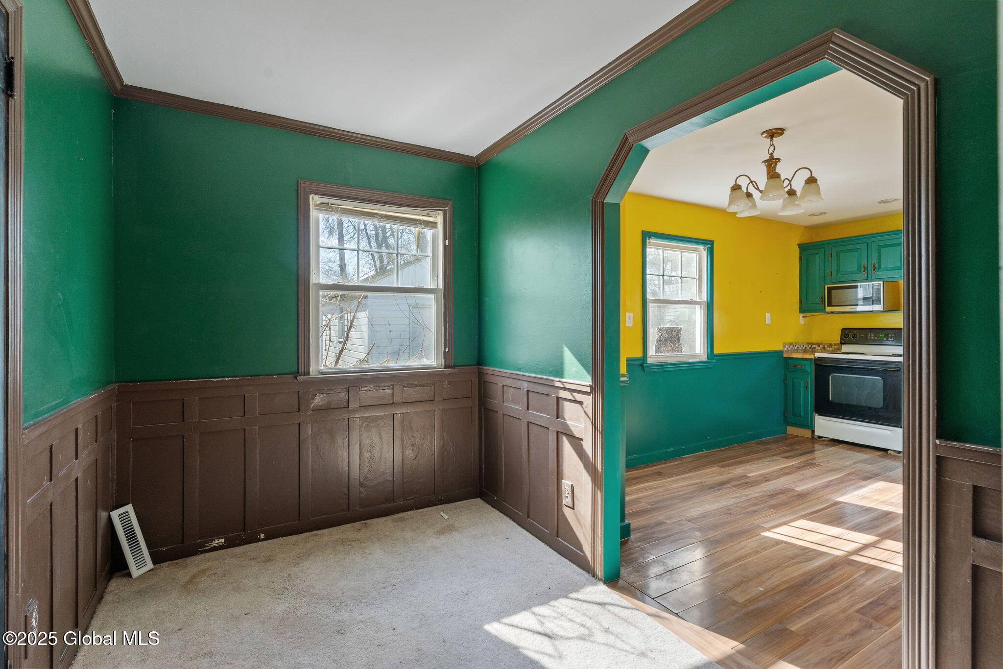 420 Clayton Road, Schenectady, New York image 14