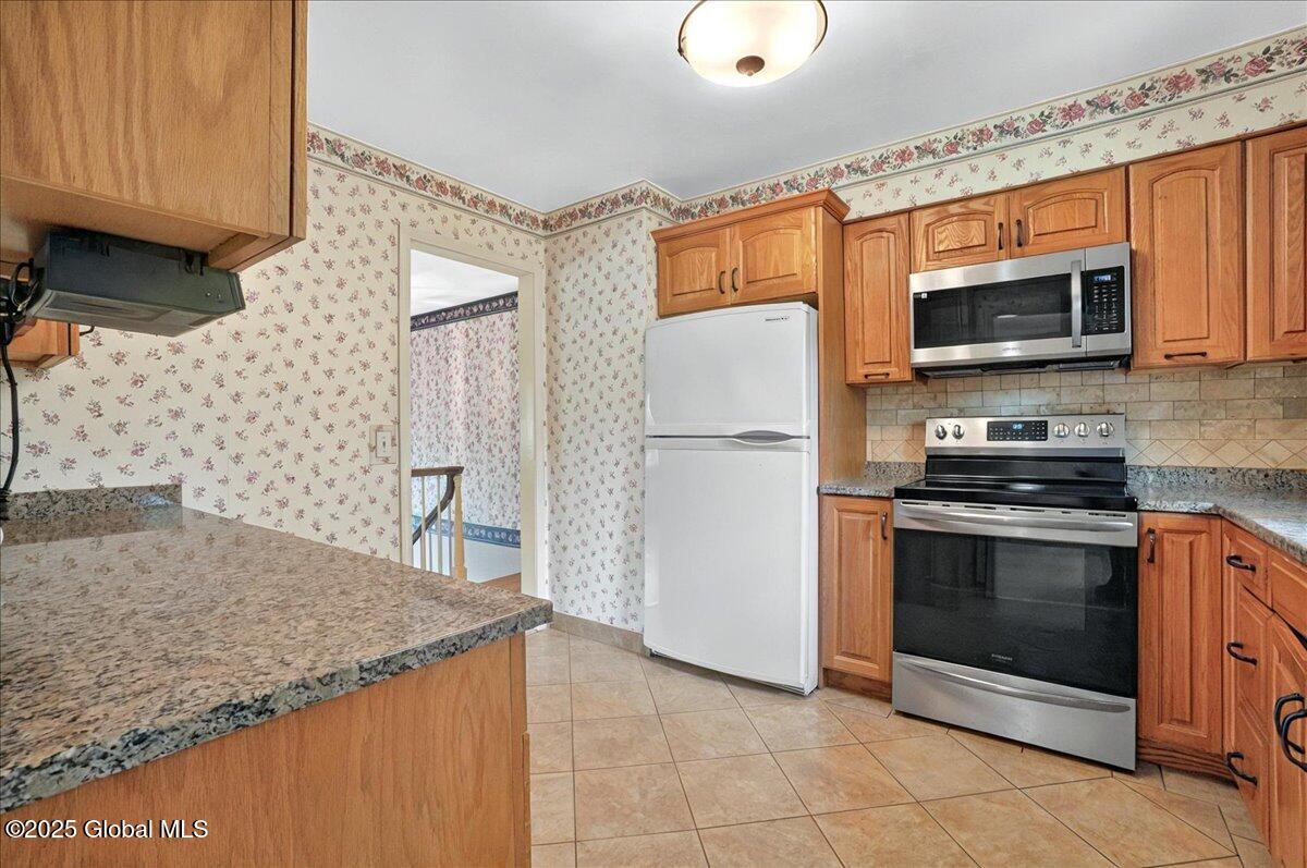 44 Fredericks Road, Glenville, New York image 15