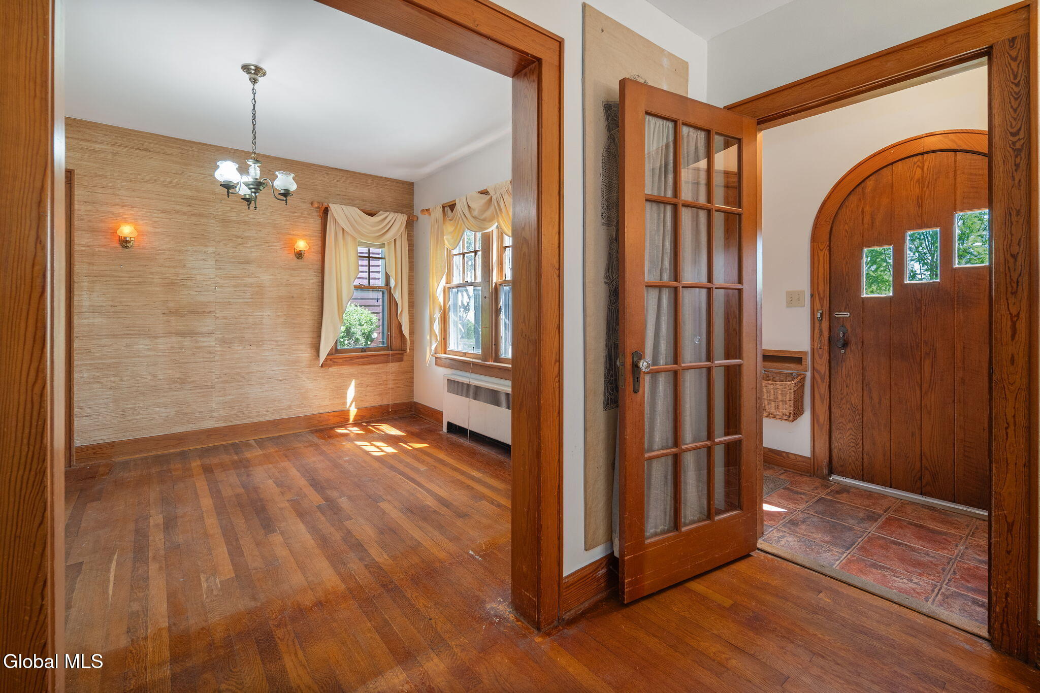 122 Clinton Circle