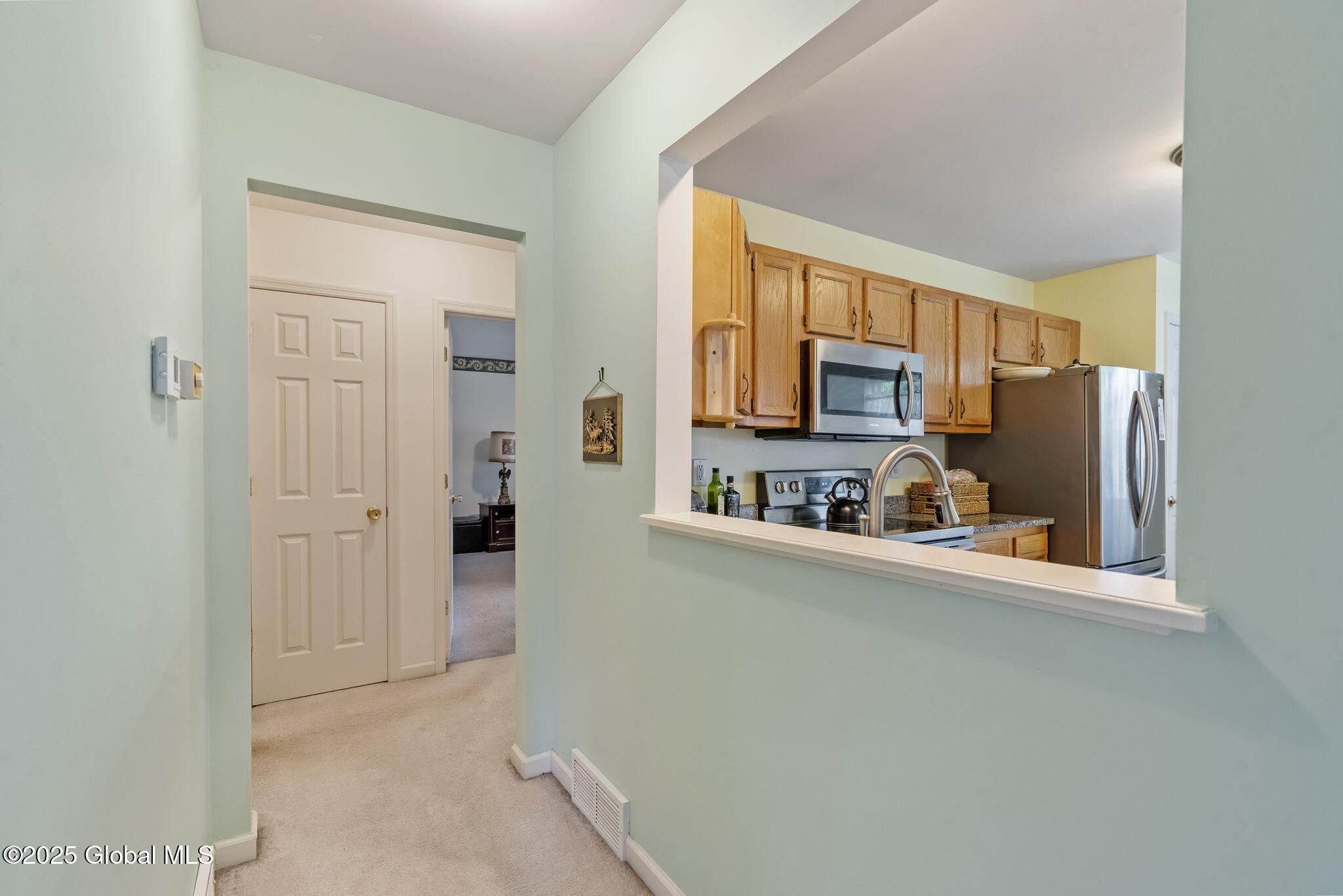 24 Glenview Drive, Schenectady, New York image 18