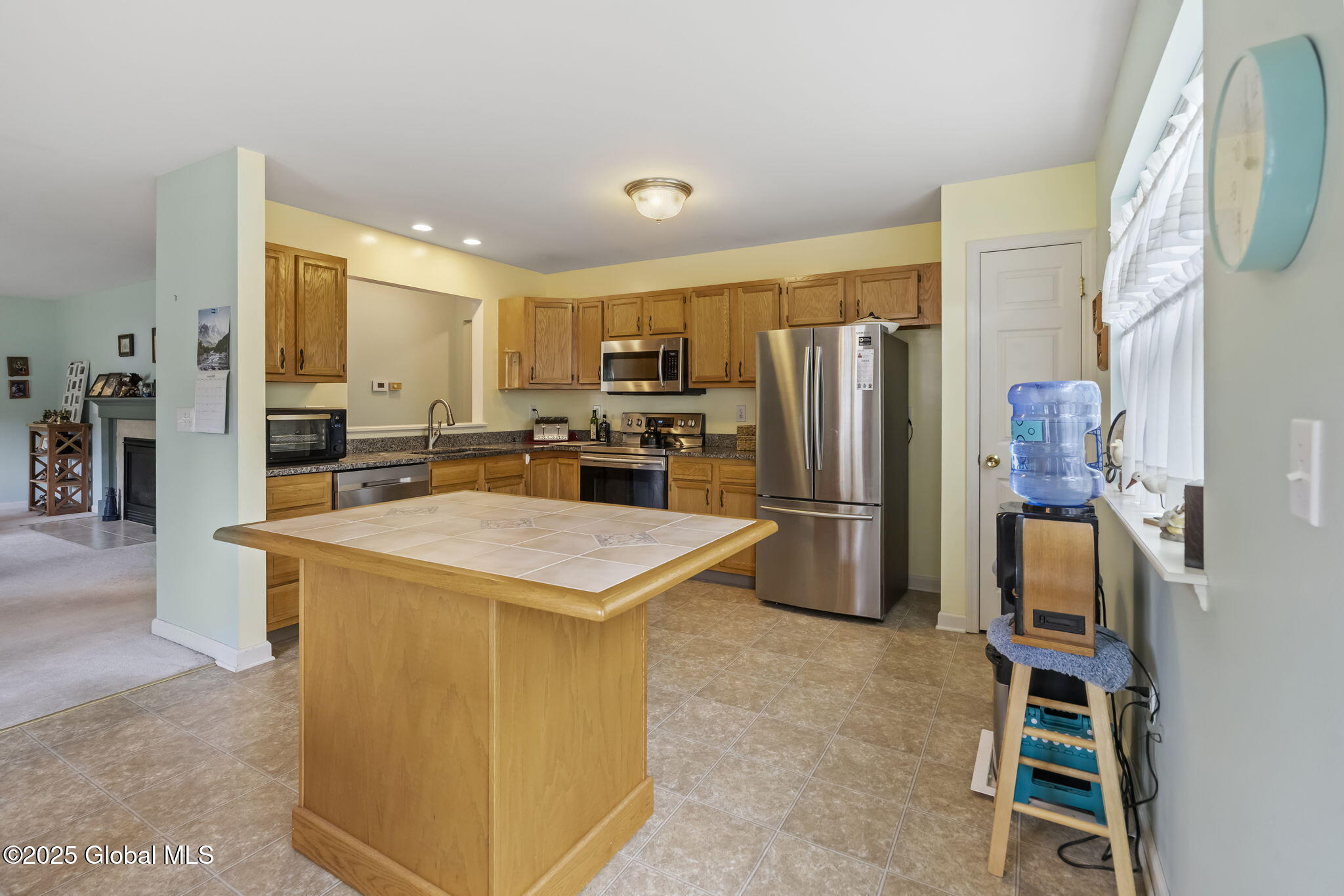 24 Glenview Drive, Schenectady, New York image 15