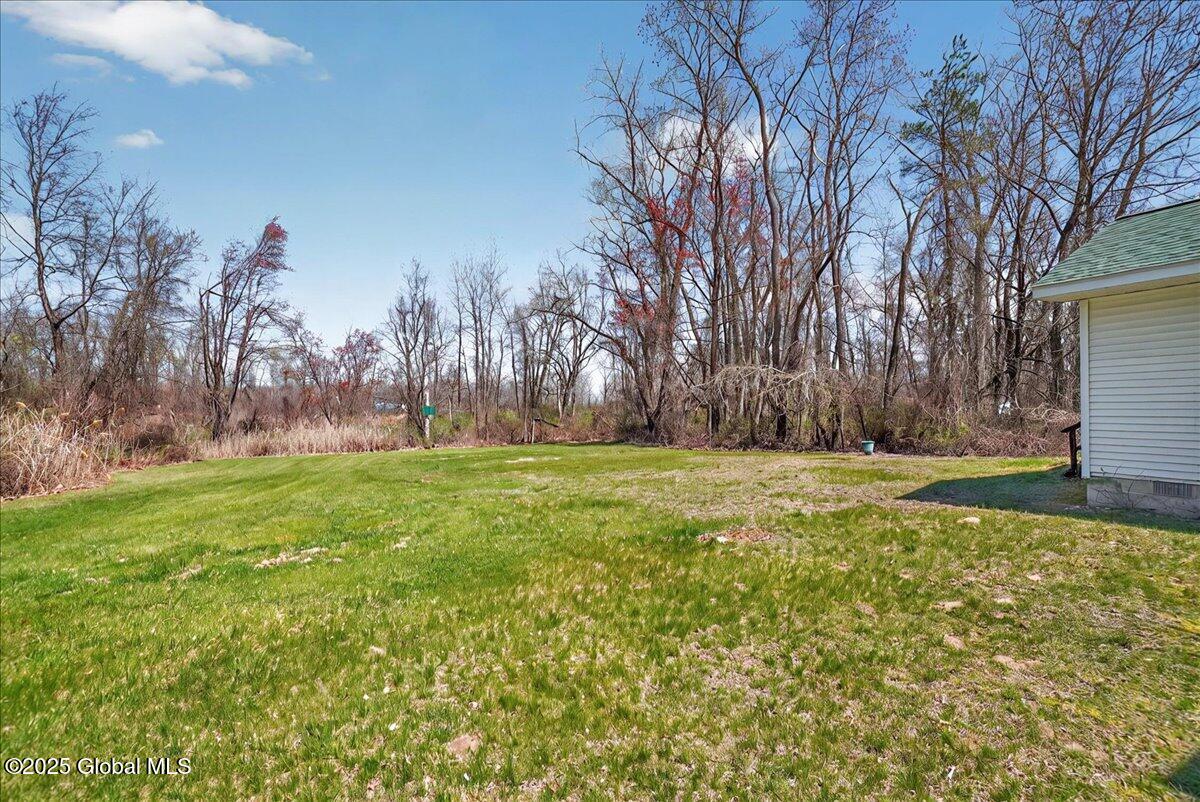 15 Ruby Lane, Selkirk, New York image 3