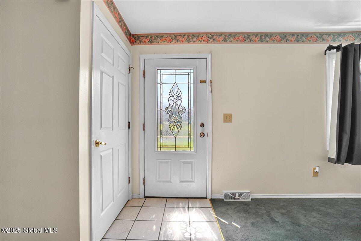 15 Ruby Lane, Selkirk, New York image 6
