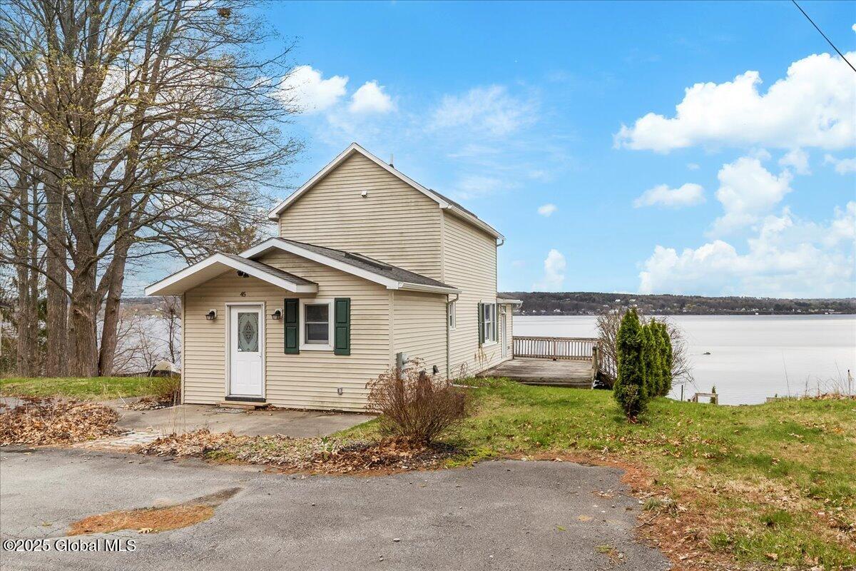 45 Whitestone Lane, Saratoga Springs, New York image 3