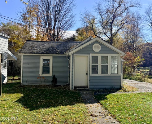 28 LAKE AVE, NASSAU, NY 12123 - Image 60e664b3a0107bbb8d9f3e9b39941a67/1245903985