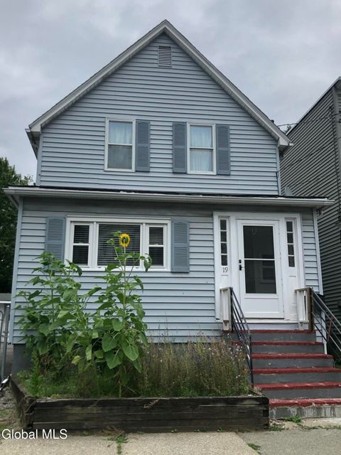 Photo of 19 W Van Vechten Street, Albany, NY 12209 (MLS # 202511971)