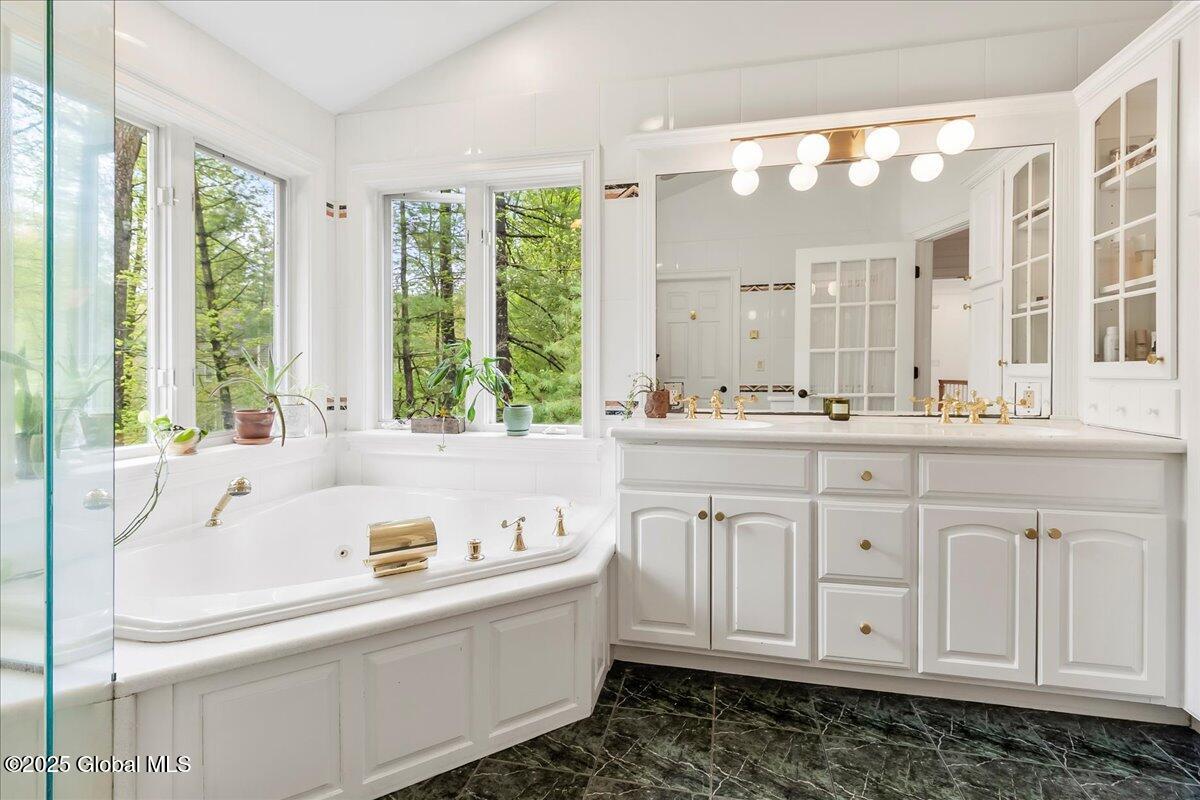 4 Ashley Place, Saratoga Springs, New York image 37