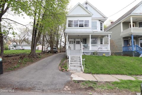 Photo of 1764 Avenue B, Schenectady, NY 12308 (MLS # 202615602)