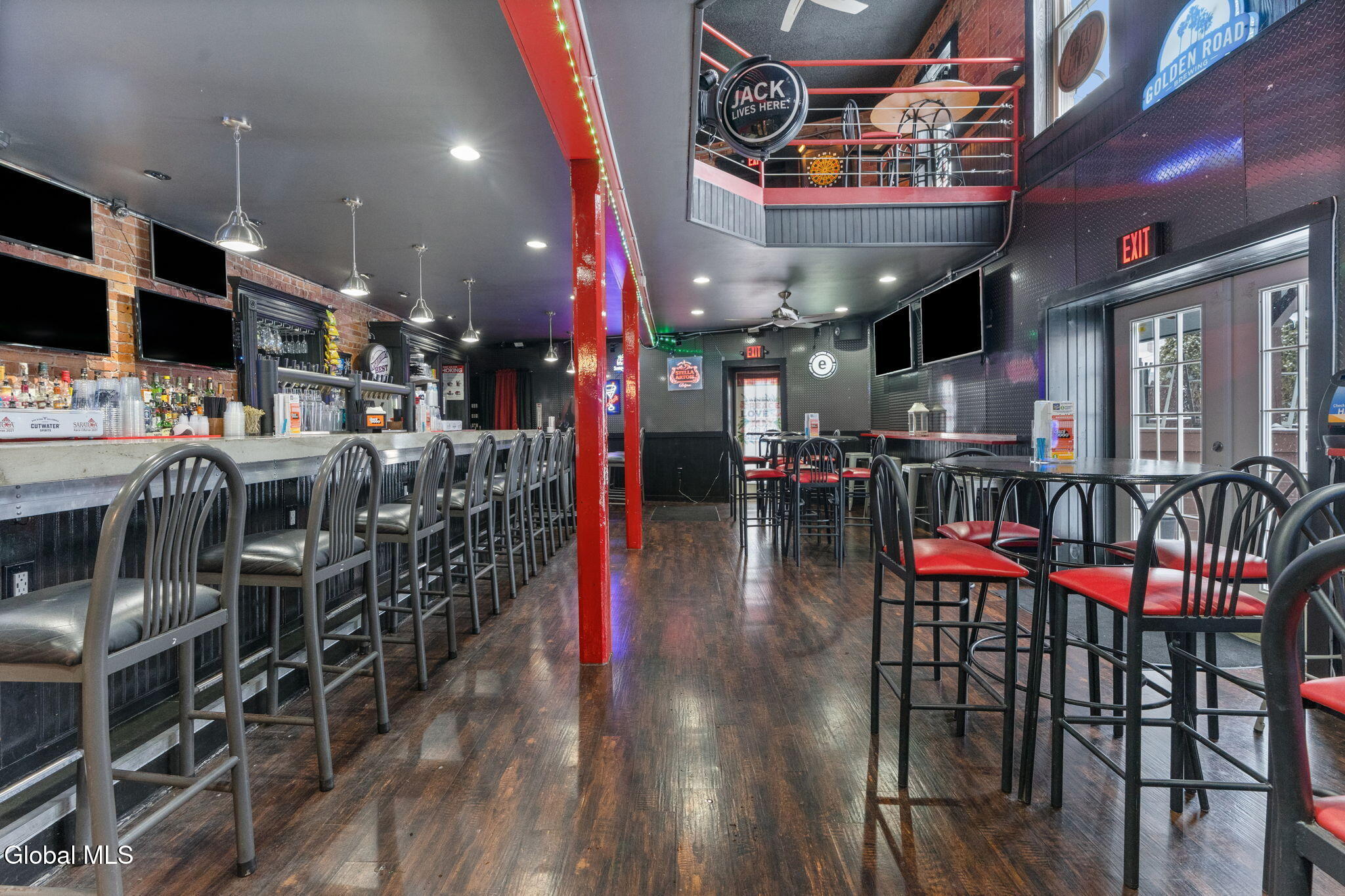 99 1/2 W Fulton Street