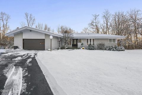 Photo of 268 Golf Course Road, Amsterdam, NY 12010 (MLS # 202530494)