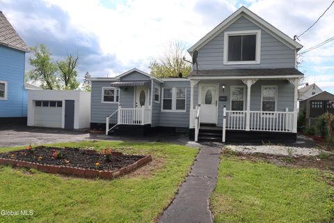 Photo of 1747 Avenue A, Schenectady, NY 12308 (MLS # 202617408)