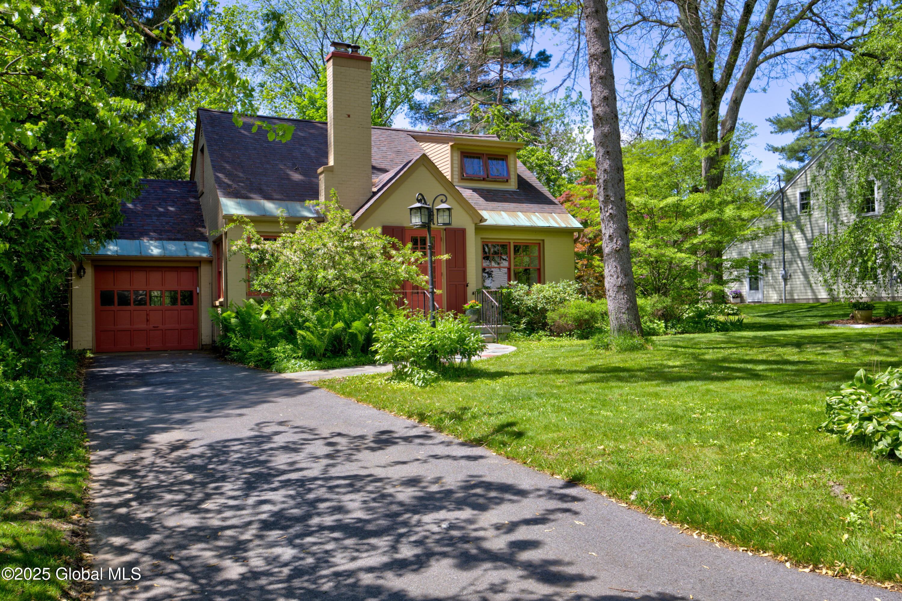 1524 Grenoside Avenue, Niskayuna, New York image 3