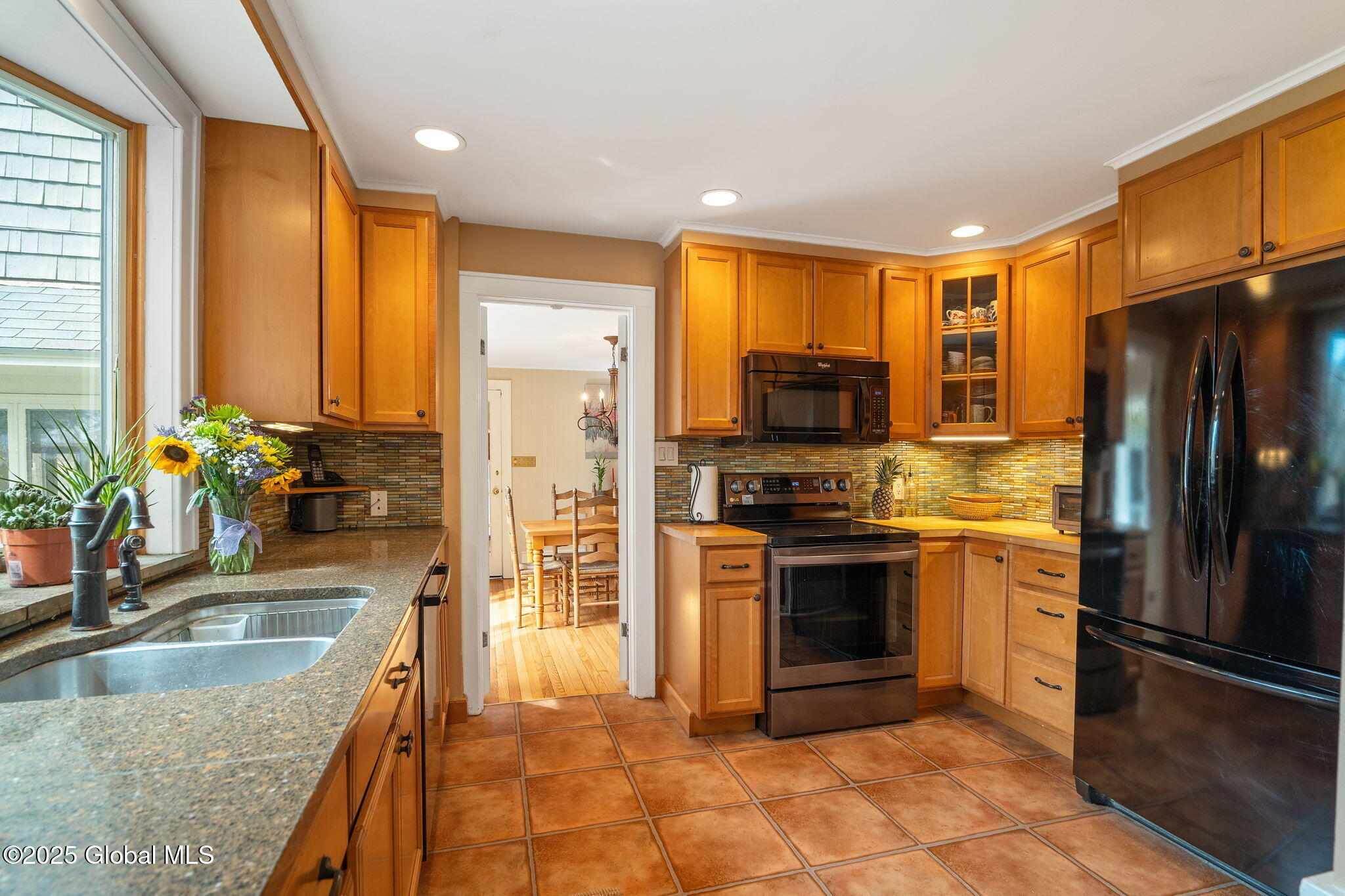 4 Amherst Avenue, Albany, New York image 20