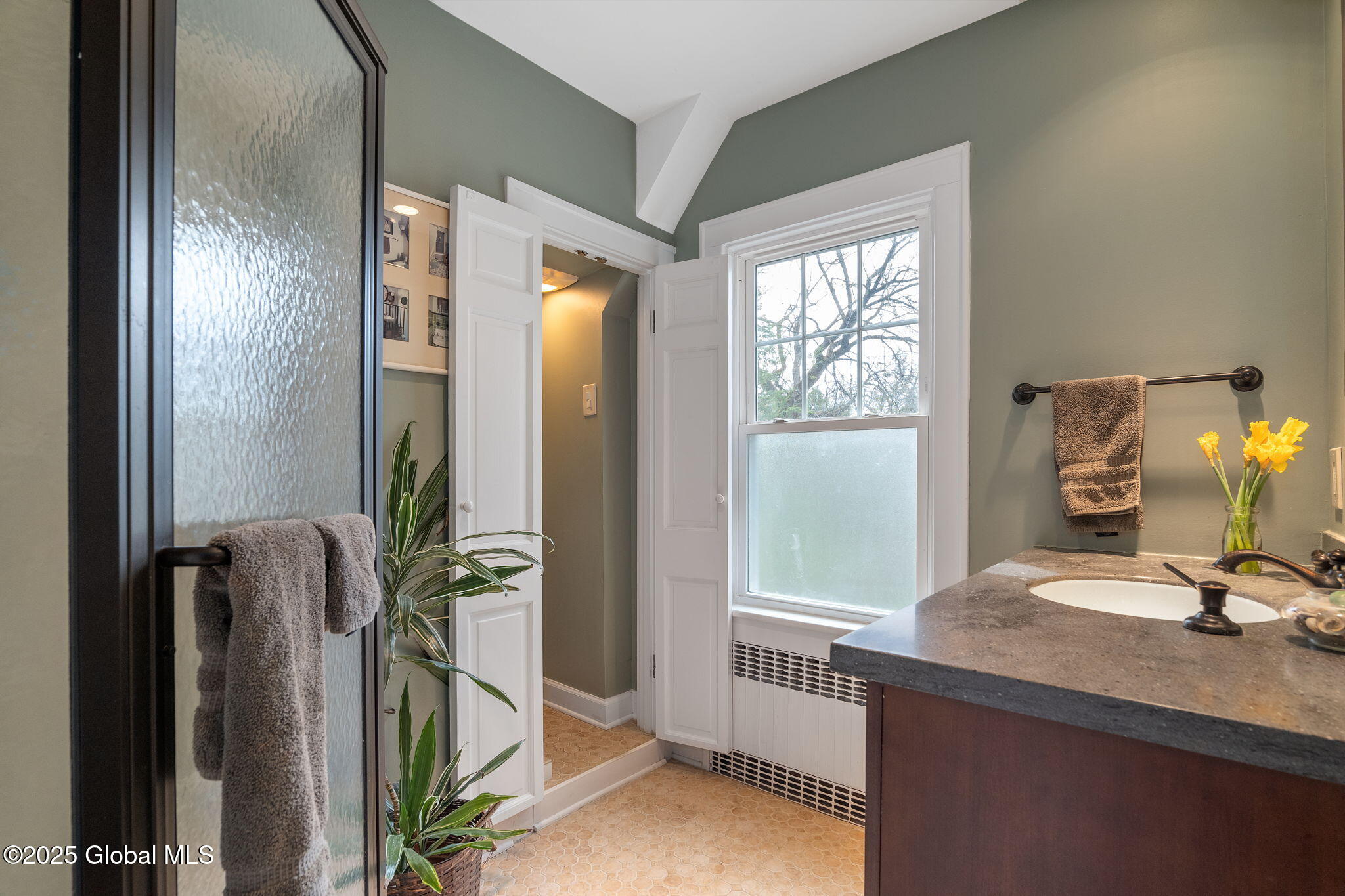 4 Amherst Avenue, Albany, New York image 33
