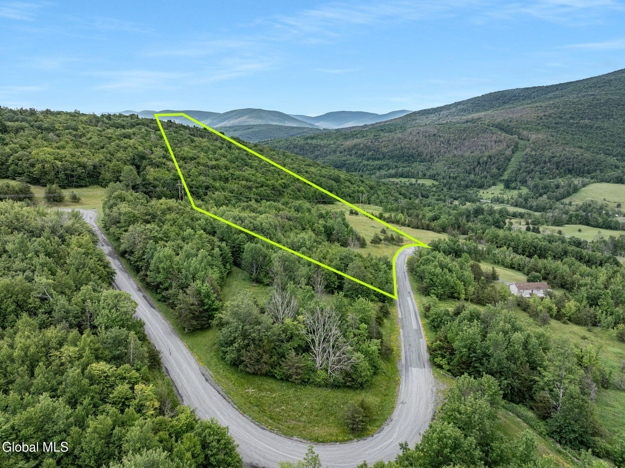 L19.2 Overlook Drive