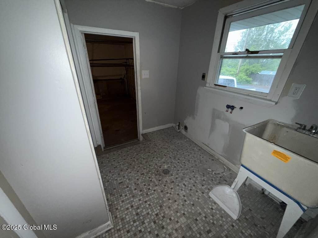 804 Rosewood Terrace, Endicott, New York image 19