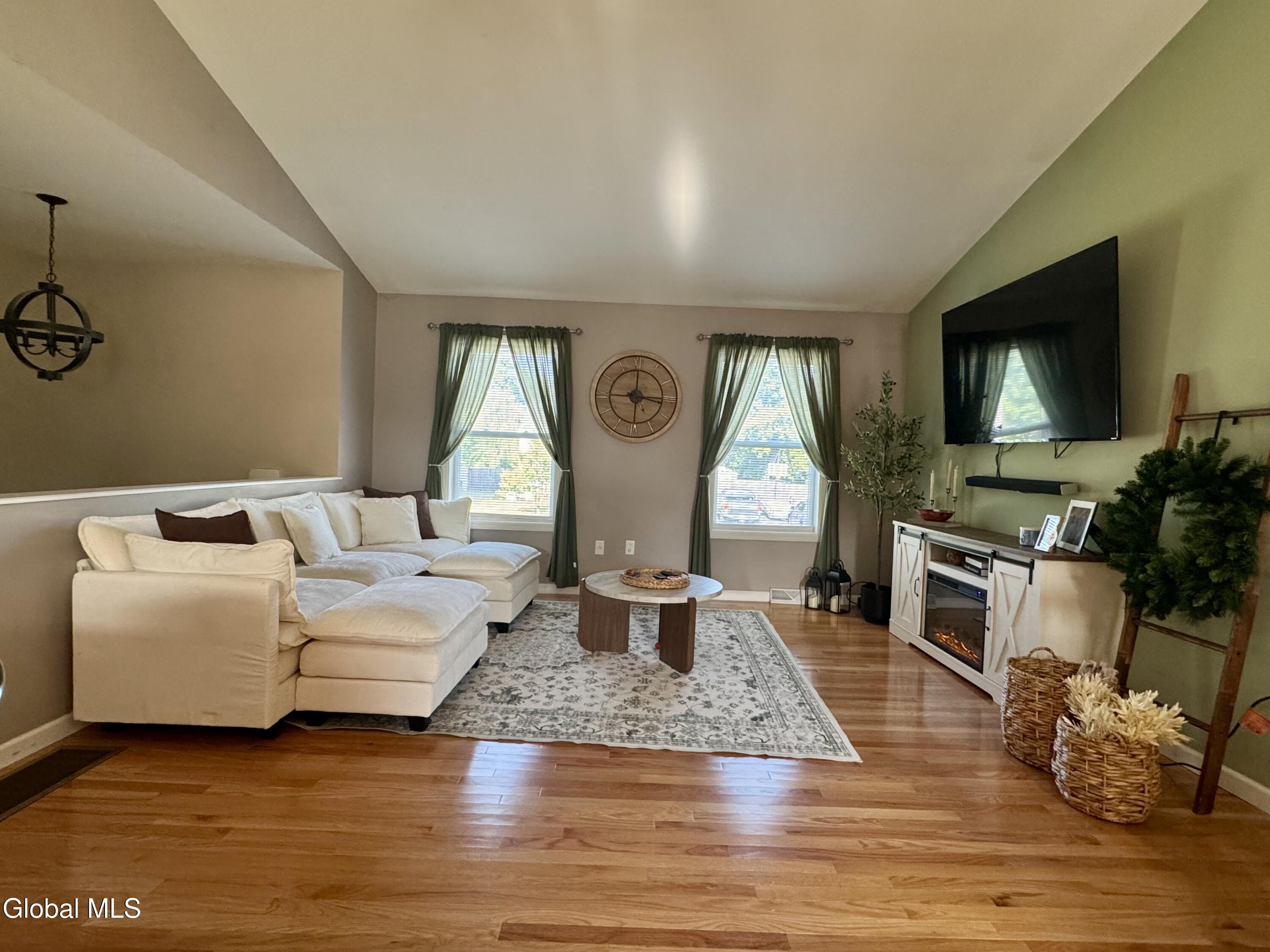 2 Phillips Avenue