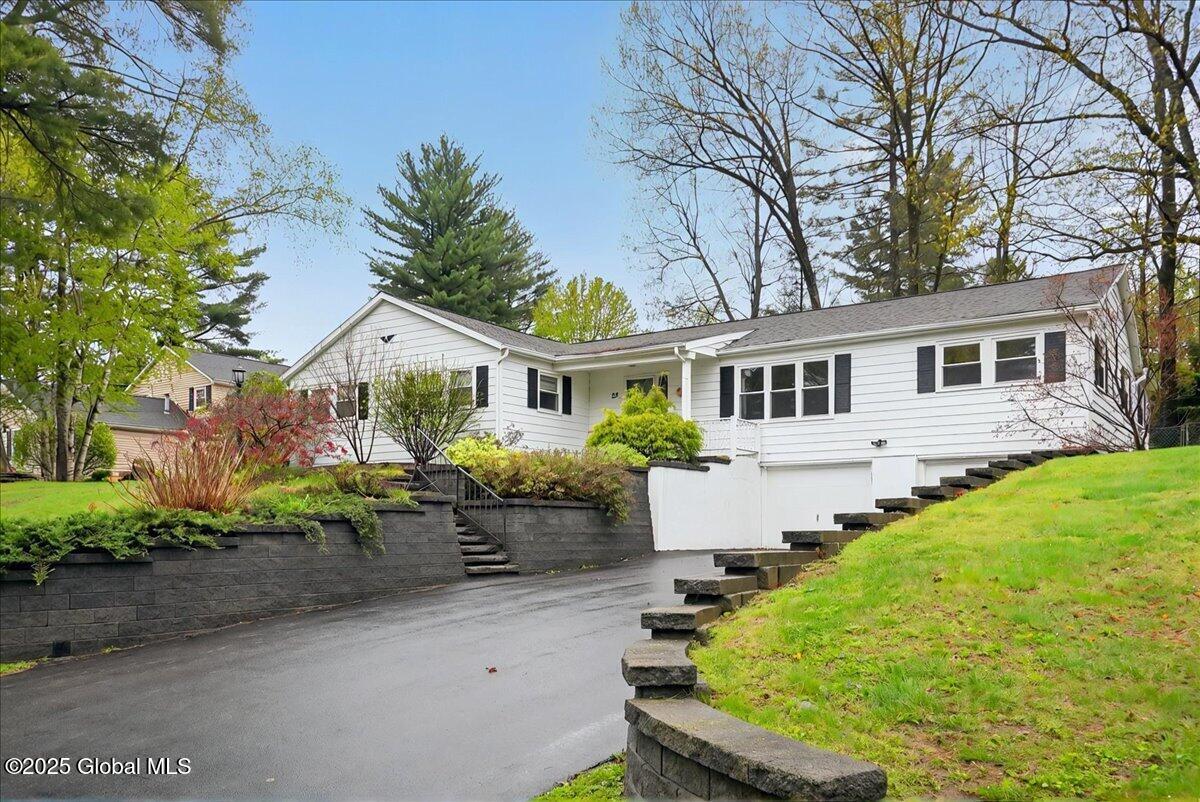 22 Meridian Lane, Ballston Lake, New York image 1
