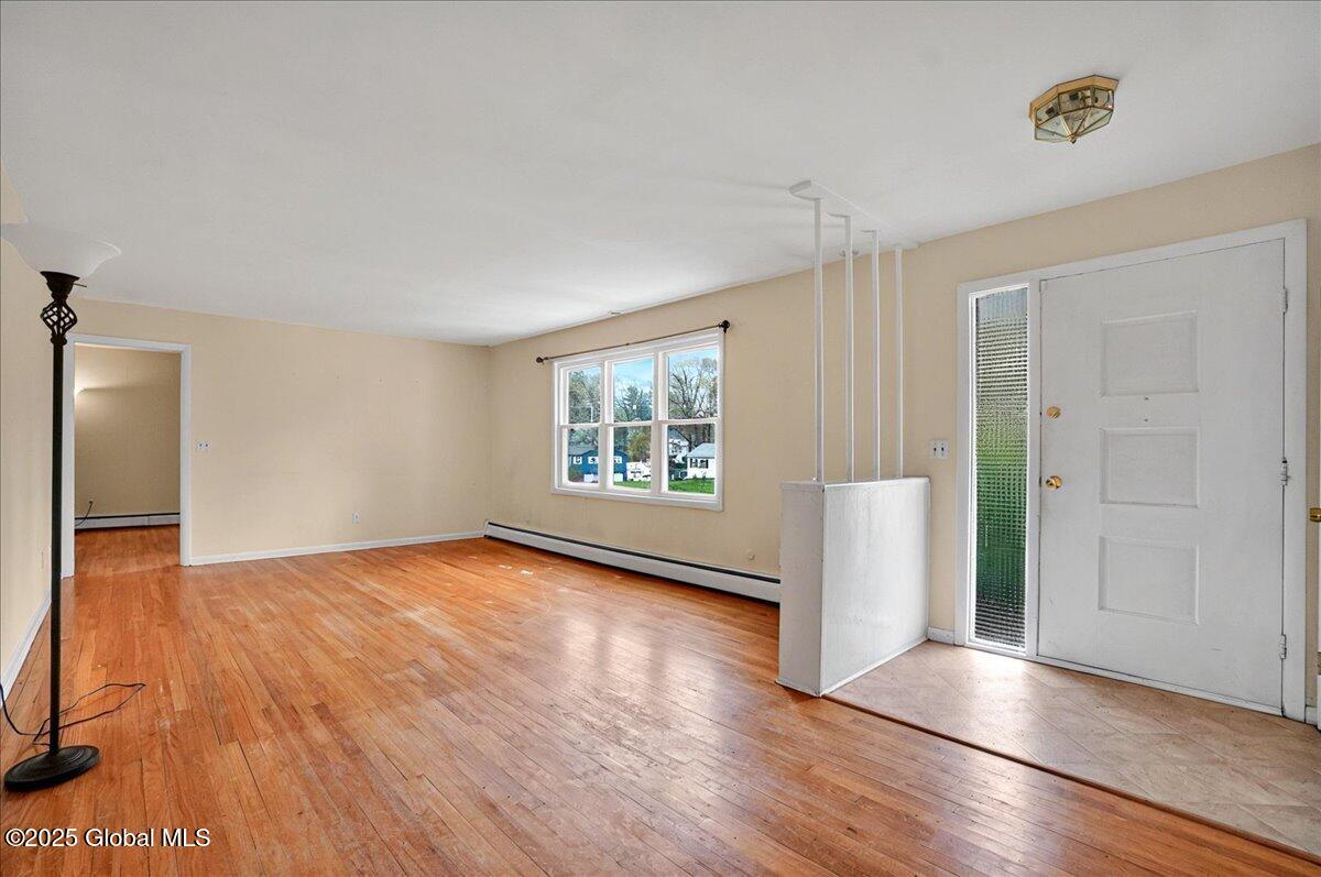 22 Meridian Lane, Ballston Lake, New York image 6