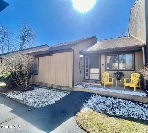 Photo of 305 Huntington Court, East Greenbush, NY 12061 (MLS # 202613875)